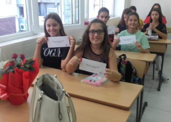 “Fansi juaj më i madh”, Veliaj u dërgon letër të gjithë nxënësve të kryeqytetit