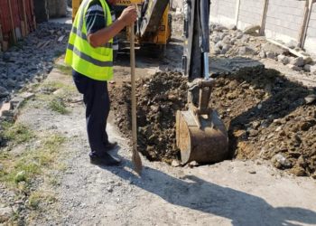 FOTO/ Bashkia Kamëz fillon ndryshimin, bën furnizimin me ujë të banorëve të Paskuqanit