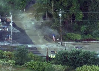 Uji i pijshëm vërshon në rrugë si lumë, 30 lagje në Pittsburg mbeten pa ujë