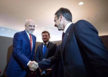 Takimi me Ramën/ Mediat greke zbardhin kërkesat e Mitsotakis: Të drejtat pronësore të minoritarëve
