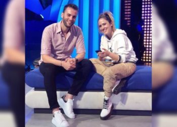 FOTO / Kapen “mat” në Tiranë Arbana Osmani dhe i dashuri i saj