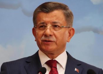 DW: Pse Davutoglu i ktheu kurrizin Rexhep Tajip Erdoganit?!