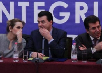 Reforma zgjedhore/LSI dhe Mediu në udhëkryq, nuk i besojnë Lulzim Bashës