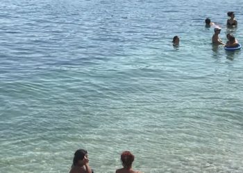 Maratona e notit/ Ndërron jetë pjesëtari i Maratonës Kombëtare të notit