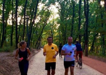 Maratona e Tiranës/ Do të zhvillohet më 13 tetor, Erion Veliaj nis stërvitjen nga Liqeni