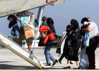 Dyseldorf/Nëna shqiptare me tre fëmijë, dy ditë e “ngujuar” në aeroport