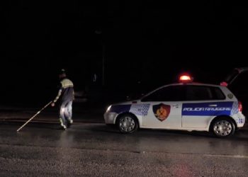 Përplasen dy makina në Dibër/ Plagosen dy persona, një grua në gjendje të rëndë për jetën