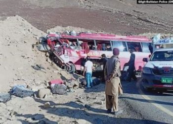 Aksidenti i rëndë i autobusit në Pakistan i merr jetën 29 pasagjerëve
