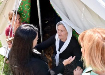 Balluku në familjet e prekura nga tërmeti: Do fillojmë rindërtimin e shtëpive që të përfundohen sa më shpejt