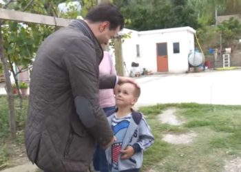 Basha takohet me familjet e prekura nga tërmeti në Durrës, ja 5 kërkesat për qeverinë