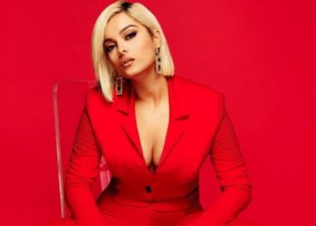 VIDEO/ Bebe Rexha ‘shkakton’ turbulenca, twerk në avion para pilotëve