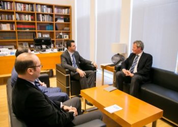 Konferenca e OSBE/ Ambasadori Borchardt takohet me Bashën një ditë para tryezës për Reformën Zgjedhore