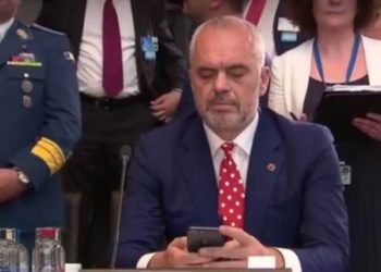 Qytetari i shkruan Ramës: Makina me shpejtësi gati më shtypi me dy fëmijët, por me vrau 70 bagëti