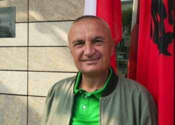 Për 80-vjetorin e fillimit të Luftës së Dytë Botërore, Meta poston foto i veshur sportiv nga Varshava