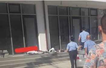 Pronat/ Vdes edhe personi i dytë në Prishtinë, qe u plagos me breshëri plumbash