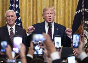 Historiku i procedurave për shkarkimin e një presidenti të SHBA-së