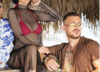 Sot të lidhur me Borën e Jonidën, por Donaldit dhe Romeos i zbulohen ish-të dashurat që i braktisën për t’u bërë të famshëm