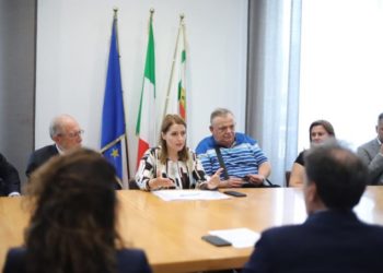 Shëndetësia/Ministrja Manastirliu: Marrëveshje me Barin për trajtimin e sëmundjeve të rralla