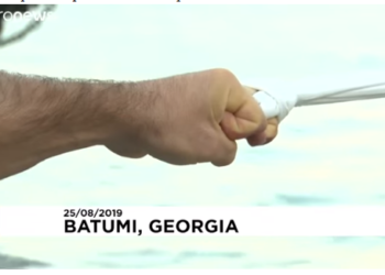 VIDEO/ Herkuli Gjeorgjisë, tërheq anijen 200 ton vetëm me 1 gisht