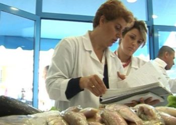 Siguria ushqimore/ AKU jep 1.7 milionë lekë gjoba për 5 subjekte në Tiranë, Dibër, Korçë, Shkodër