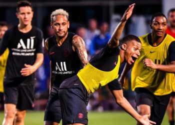 Lotët dhe reagimet kur Neymar iu tha shokëve për PSG-në
