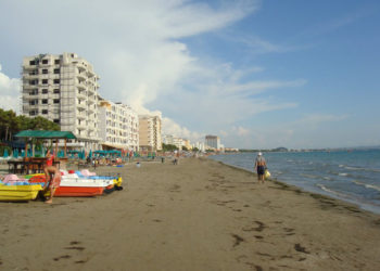 Pas përfundimit të sezonit, publikohet se cilat ishin 5 plazhet më të ndotura në vend