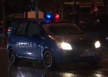 Arrestohet vlonjati, goditi me sende të forta gruan e xhaxhait e vajzën