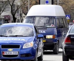 Tirana e Re/Djali që dhunon shoferin kapet pasi theu masën e sigurisë
