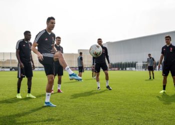Ronaldo qetëson Sarrin dhe të gjithë juventinët
