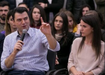 Hajdari: Basha duhet të kishte dhënë dorëheqjen, demokratët s’kanë ndërmend ta bëjnë Ramën të pavdekshëm