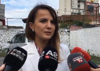 Rudina Hajdari komenton fjalimin e Topallit për lëvizjen kundër Bashës
