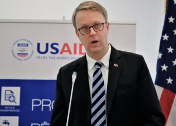 Mesazhi i fortë i SHBA për zyrtarët e korruptuar: Ndryshimi që po sjellim është një lajm i keq për ata, mos u stepni