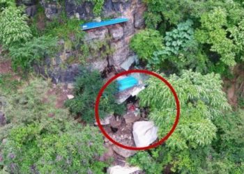 I arratisuri nga burgu fshihej në shpellë për 17 vite, por dronët e policisë i zbulojnë vendndodhjen