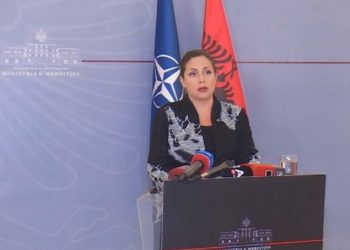 Tërmetet/ Xhaçka bën bilancin: 68 të lënduar e 46 banesa të dëmtuara në Tiranë, lëkundjet e tjera do jenë të lehta