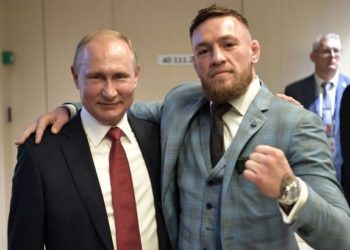 McGregor i habit të gjithë: Putin kontrolloi për helm uiskin që i dhurova