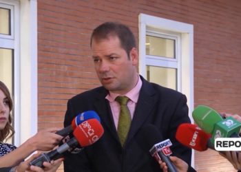 “Hap partinë për kritikët dhe nxirre PD-në nga kriza”, kërkesa e Kullurit ndaj Bashës