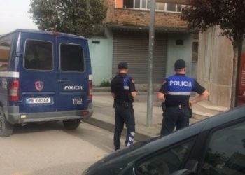 Një vajzë 13-vjeçe rrëmbehet me makinë në kryeqytet