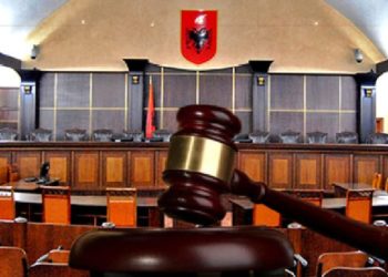 Publikohet lista/ Këta janë 78 gjyqtarët dhe prokurorët që Gjermania kërkon të ndiqen penalisht