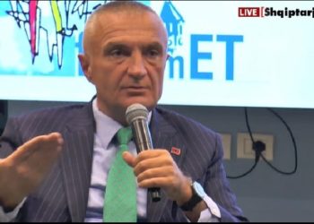 Meta: Në Kosovë zgjedh populli, në Shqipëri partia