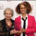 Londër/ Çmimi i madh ‘Booker Prize’ shkon për Margaret Atwood dhe Evaristo