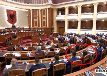 Prapaskenat / Hajdari konfirmohet në krye të Grupit, Ruçi: Unifikoni qëndrimin!