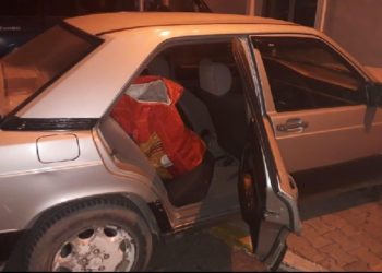 Kundërshtoi policinë gjatë kontrollit, lezhjanit i zbulohet drogë në makinë