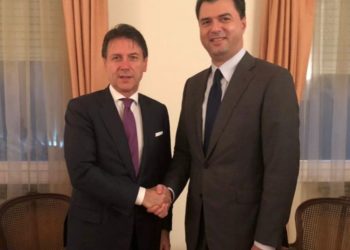 Basha në takim me Conten: Nuk do lejojmë që një njeri të izolojë vendin