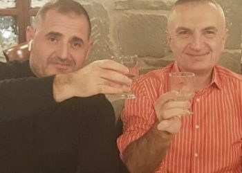 “Po përndjekin gazetarin e pavarur, Çim Peka” mesazhi i Metës shpërndarë për median