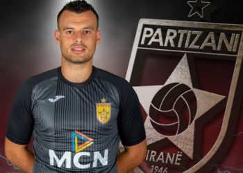 FOTO/ Partizani konfirmon gjendjen e mirë të portjerit, Aldo Teqja gati të dalë nga spitali