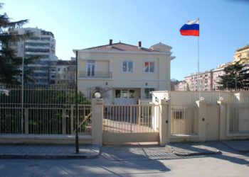Moska, akuza qeverisë shqiptare: Keni marrëveshje me SHBA për të na sulmuar