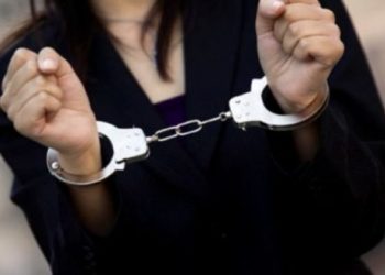 Kërcënuan qytetaren dhe i morën 50 mijë lekë, arrestohen dy gra në Shkodër (Emrat)