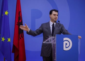 DOSSIER/ Kur Basha hap krahun, ja sa herë i refuzoi bisedimet me Ramën