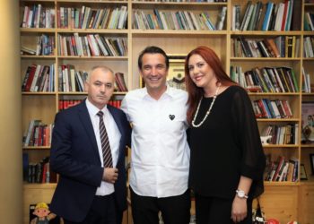 Karolina Kostallari emërohet administratore e re e Njësisë 10 në Tiranë