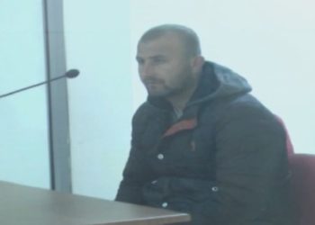 Vranë me mjete të forta 42-vjeçarin për pazaret e drogës, Gjykata dënon me burg dy autorët